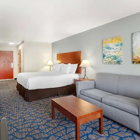Best Western Plus Villa Del Lago Inn Patterson Exterior photo