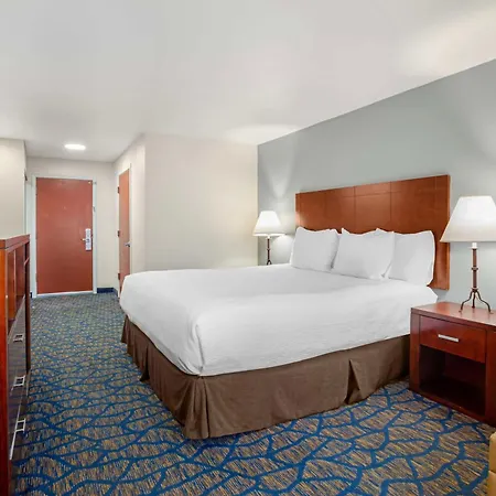 Best Western Plus Villa Del Lago Inn Patterson Exterior photo