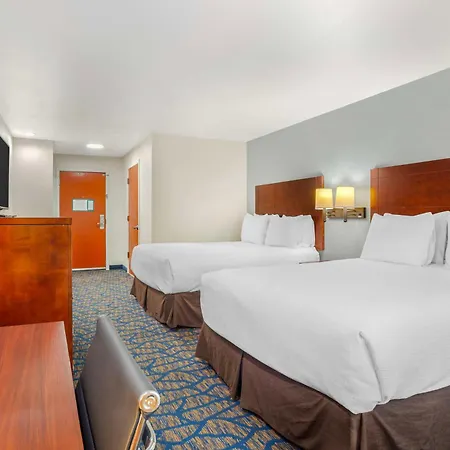 Best Western Plus Villa Del Lago Inn Patterson Exterior photo